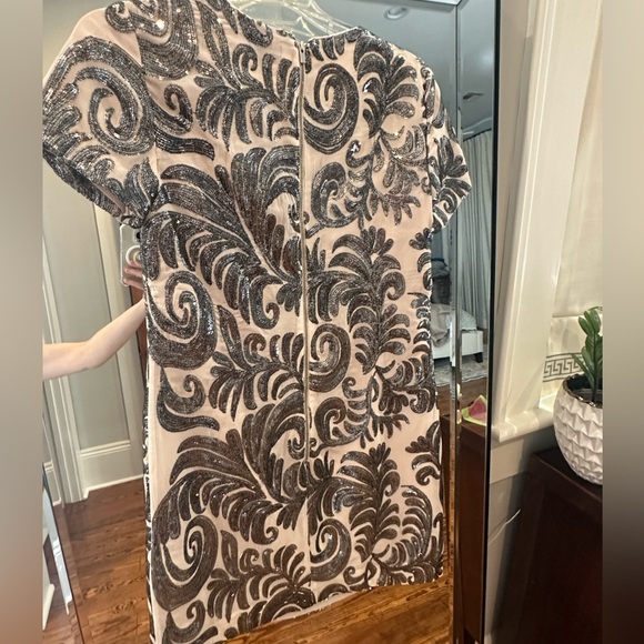 Perfect sparkly shift cocktail dress - Picture 6 of 6